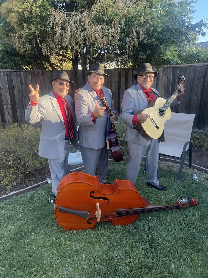 Los Zafiros Trio en mini galeria 3